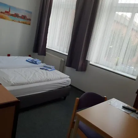 מלון Appartement-hotel רוסטוק